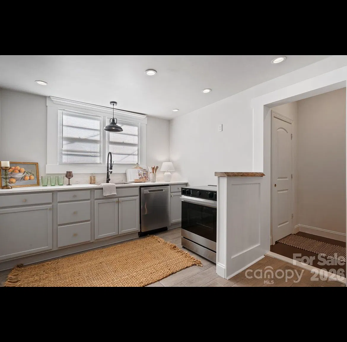 2 bed, 1086 sqft, $1,450 — Photo 3