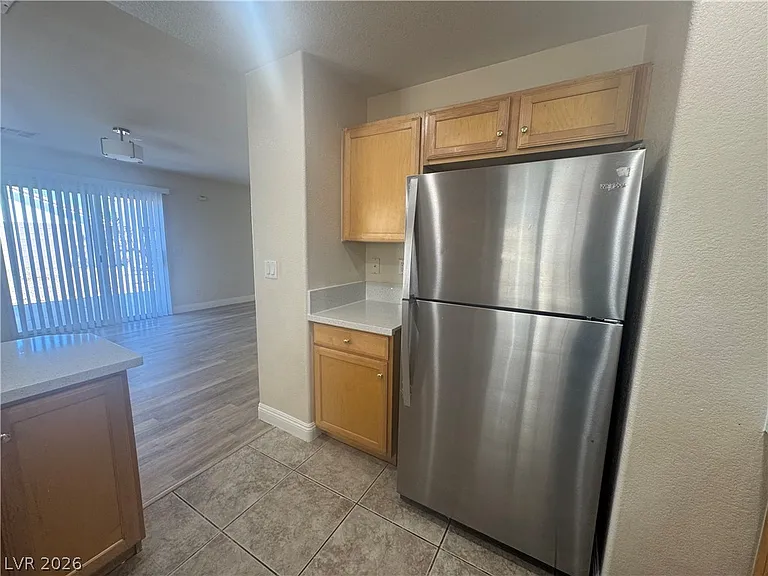 7512 Jacaranda Leaf St — Photo 7