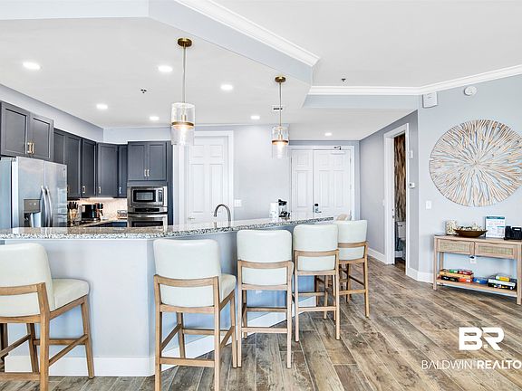 5th image of 527 Beach Club Trl #Penthouse C-2