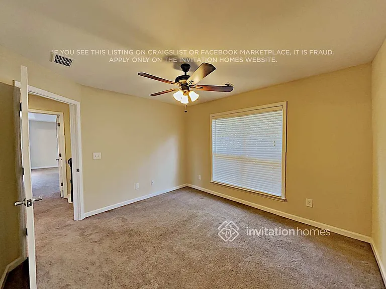 160 Edgewater Trl — Photo 16