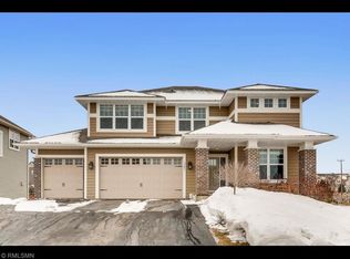 3343 Ridgestone Way, Woodbury, MN 55129