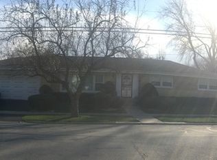 7725 W Monroe St, Niles, IL