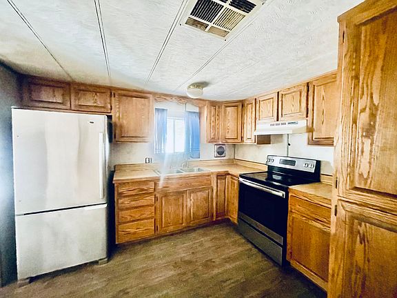 5th image of 275 E Quail Dr