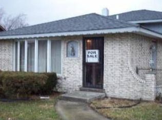 7902 W 101st St, Palos Hills, IL