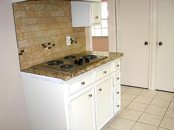 5th image of 22407 Bucktrout Ln