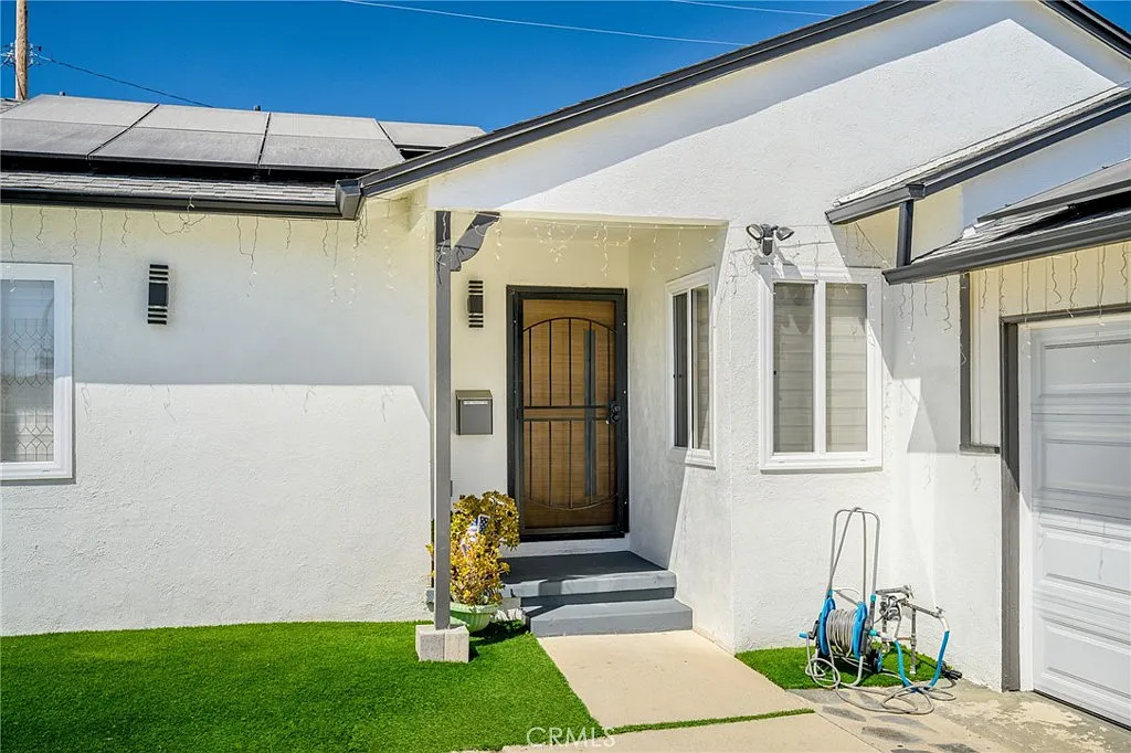 3 bed, 1264 sqft, $4,250 — Photo 2
