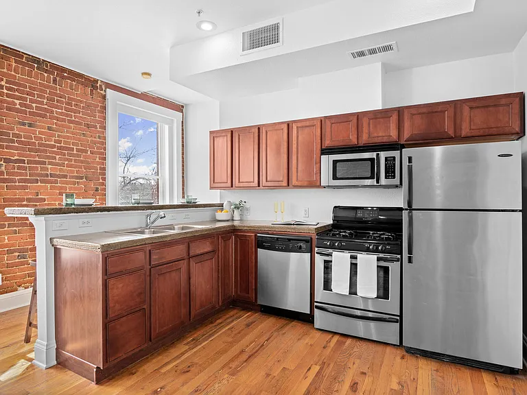 3211 N Zuni St #7 — Photo 11