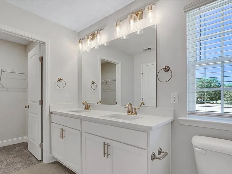 209 Glick Way — Photo 9