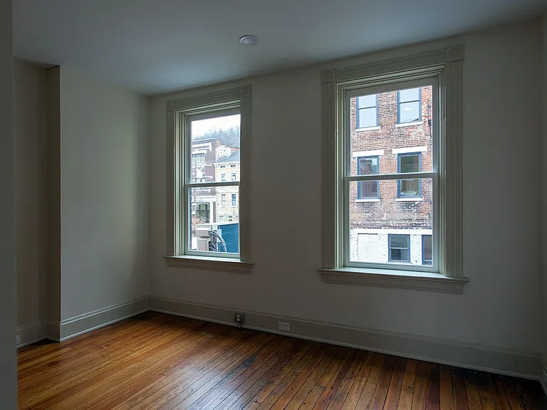 57 E McMicken Ave — Photo 3