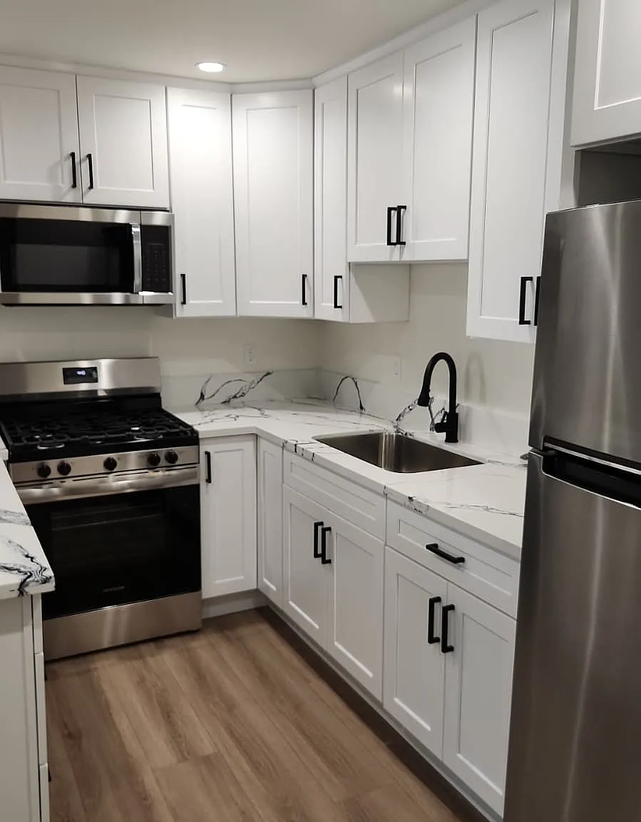 1 bed, 450 sqft, $2,100 — Photo 2