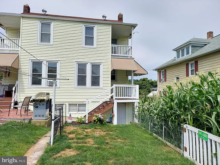 393 S Main St — Photo 13