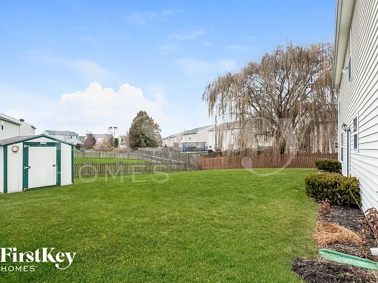 10949 Gresham Pl — Photo 18