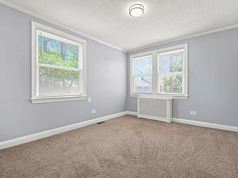 2600 N Longwood St — Photo 31