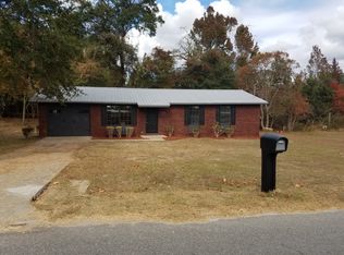 1366 Watts Ave, Chipley, FL 32428