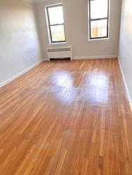 Rented by Chana Ofek, LREB