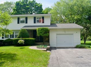 1122 Lochland Rd, Geneva, NY 14456