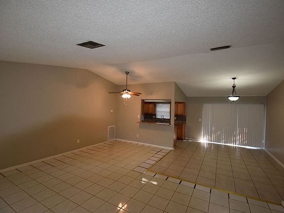 5th image of 14509 Farm Hills Pl