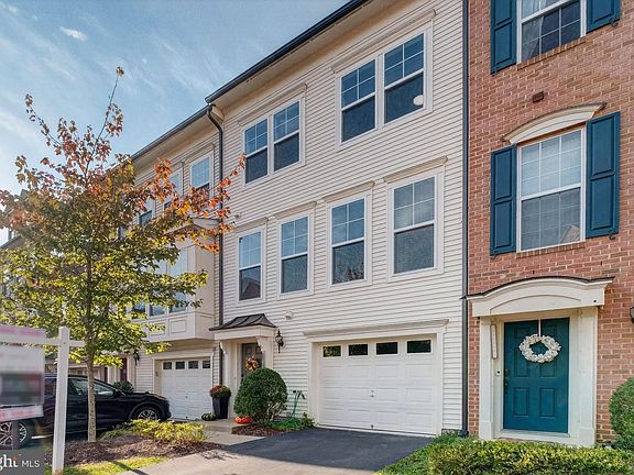 2nd image of 22434 Glenbow Way