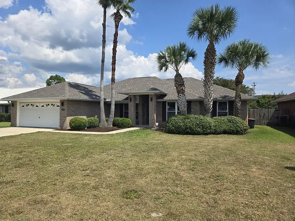 2487 Heritage Cir, Navarre, FL 32566