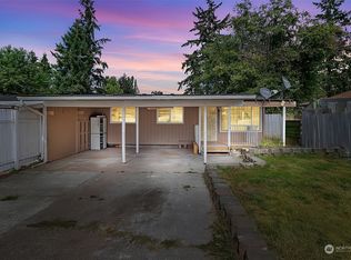 2208 SW 333rd St, Federal Way, WA 98023