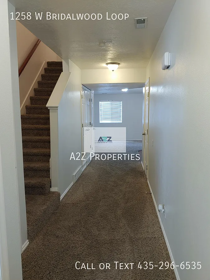 3 bed, 2.5 bath, 1432 sqft, $1,700 — Photo 2