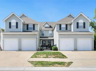 2128 SW Rambling Vine Rd, Lees Summit, MO 64082