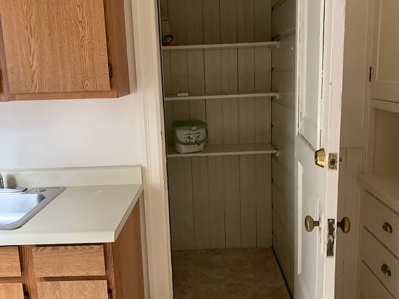 4th image of 1235 Pine St APT 7