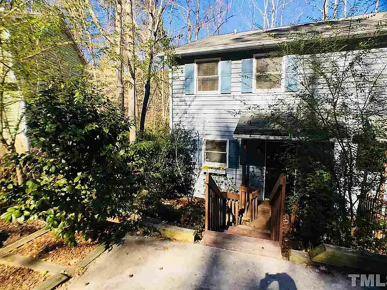 105 Lantern Way — Photo 13