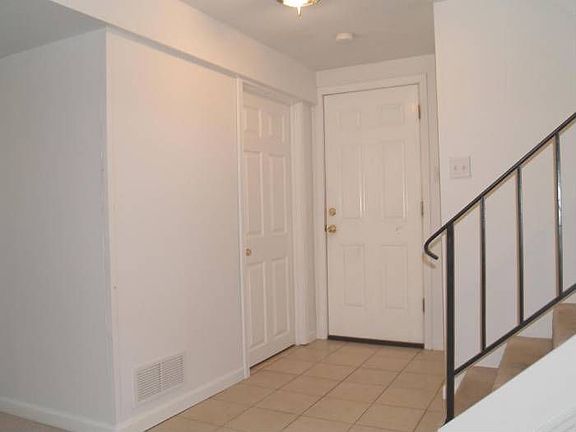 Lower Level to Garage