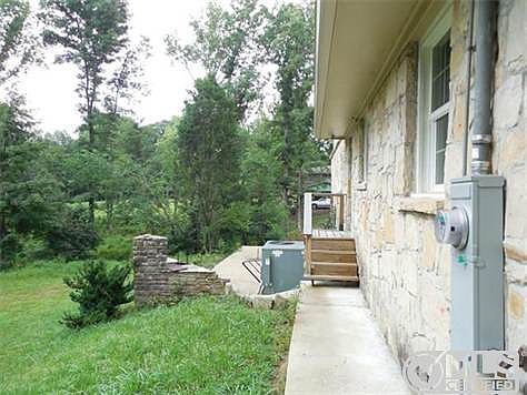 3rd image of 125 Cedar Hill Dr