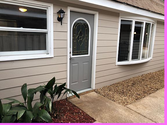 5th image of 155 Southill Dr