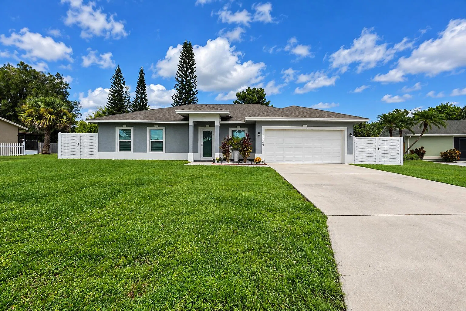 4 bed, 2.0 bath, 1640 sqft, $2,900 — Photo 1