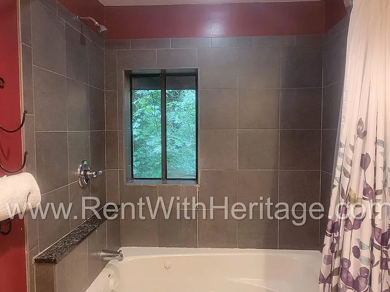 1050 Flamingo Dr — Photo 46