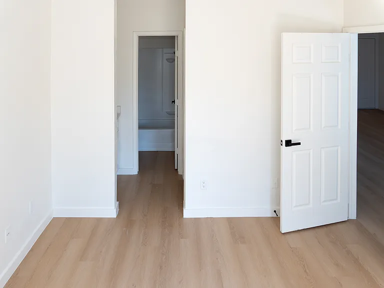 9504 Kempler Dr #D — Photo 5