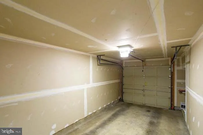 2111 Cambridge Park Ct #6 — Photo 38