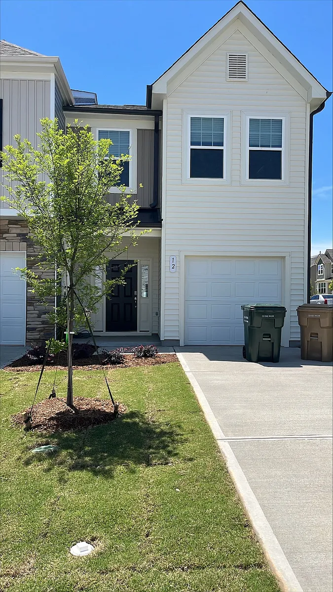 Building Photo - 12 Honeydew Way