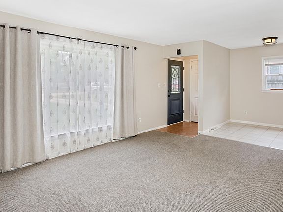 2nd image of 15875 Maxwell Ave