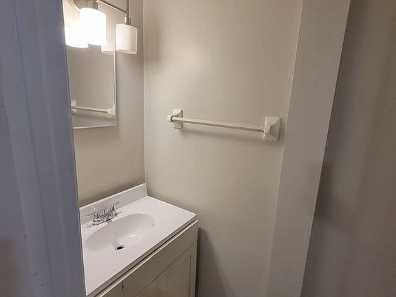 4th image of 1510 E 127th Ave #3