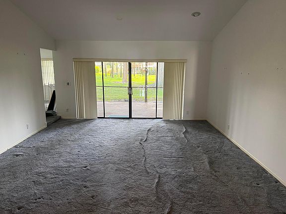 4th image of 10522 Greenbriar Court