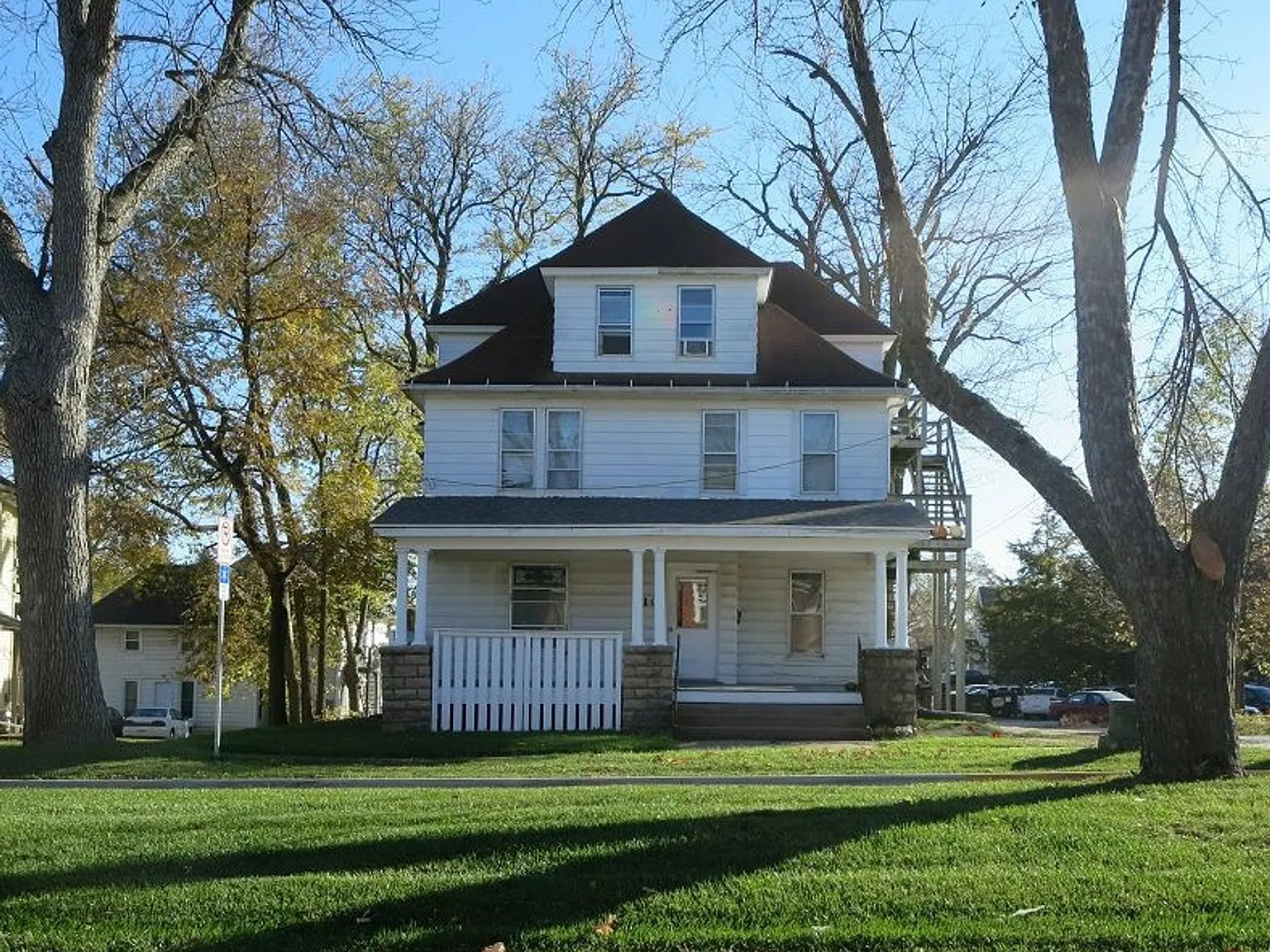 710 W. Seerley Blvd. — Photo 1