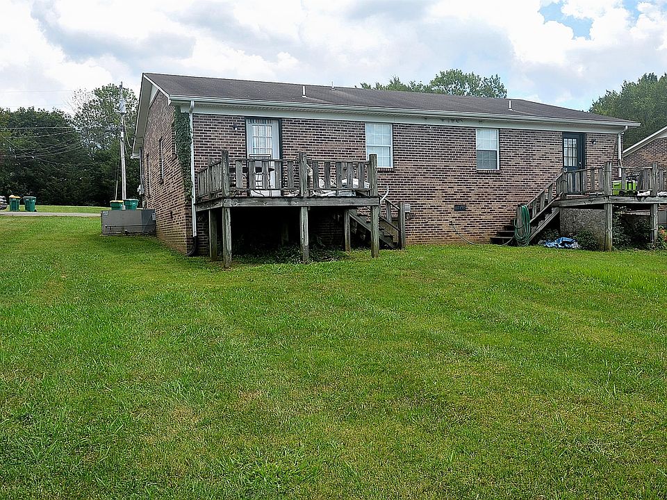 2nd image of 1342 Coble Dr