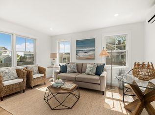 1 Sandpiper Ln, Manchester, MA 01944