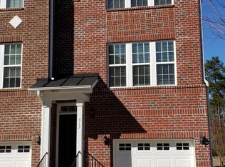 317 Dove Cottage Ln, Cary, NC 27519