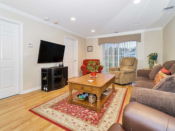 5th image of 841 Madeira Blvd