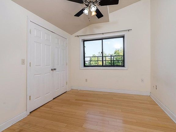 3rd image of 635 Kress Aly APT 4