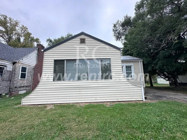 1317 Grant St, Danville, IL 61832