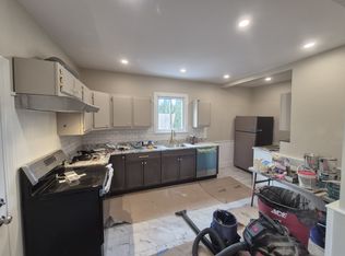 (Undisclosed Address), Woburn, MA 01801