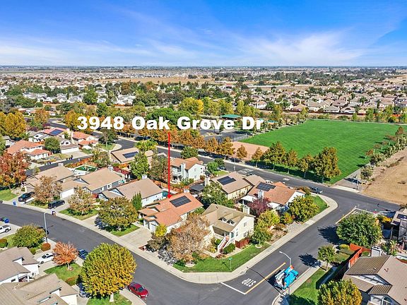 2nd image of 3948 Oak Grove Dr