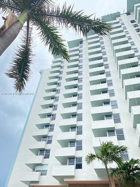 1st image of 2899 Collins Ave APT 516