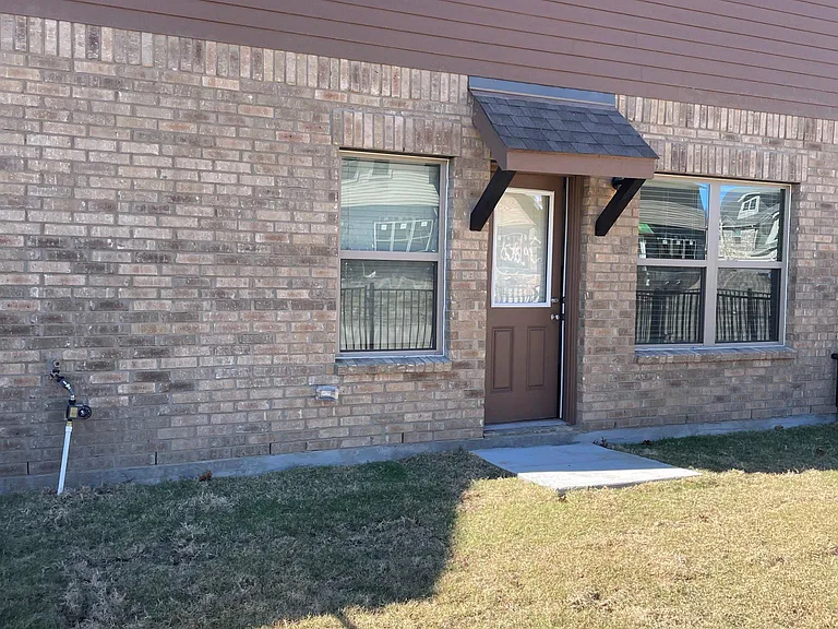 6810 Jade Dr — Photo 5